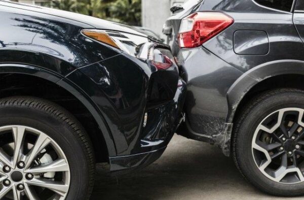 Công nghệ xe hơi mới đang đẩy chi phí bảo hiểm ô tô lên cao