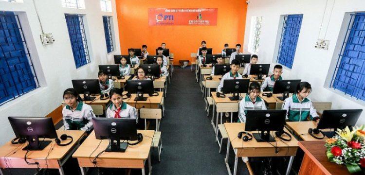PTI bàn giao phòng học Tiếng Anh đa năng và trao tặng thiết bị giảng dạy tại Ninh Bình