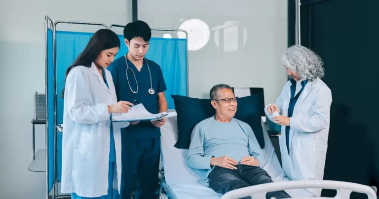 Bảo hiểm sức khỏe PTI Care Elite là lựa chọn phù hợp cho doanh nghiệp cần phúc lợi cao cấp cho nhân viên. Sản phẩm có nhiều chương trình nội trú, ngoại trú, thai sản, nha khoa và phạm vi bảo hiểm linh hoạt, giúp doanh nghiệp dễ dàng thiết kế gói quyền lợi theo nhu cầu thực tế.